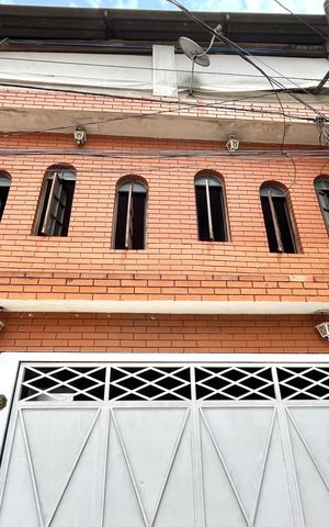 Casa para alugar com 161m², 4 quartos e 2 vagas Casa para alugar com 161m², 4 quartos e 2 vagasFachada