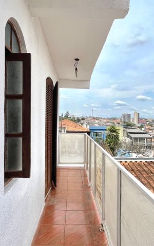Casa para alugar com 161m², 4 quartos e 2 vagas Casa para alugar com 161m², 4 quartos e 2 vagasVaranda da Suíte