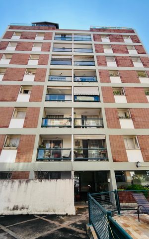 Apartamento para alugar com 96m², 2 quartos e 1 vagaFachada