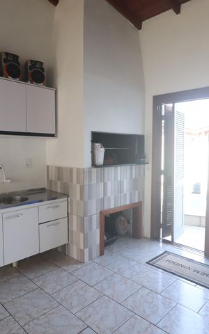 Casa à venda com 150m², 2 quartos e 2 vagasGaragem