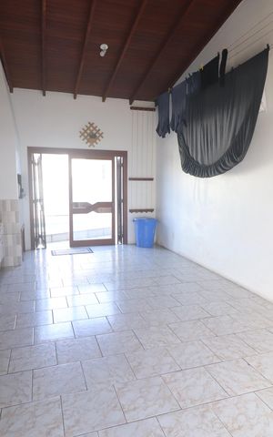 Casa à venda com 150m², 2 quartos e 2 vagasGaragem
