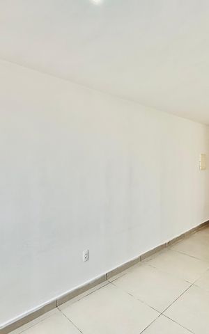 Apartamento para alugar com 41m², 2 quartos e sem vaga Apartamento para alugar com 41m², 2 quartos e sem vagaSala