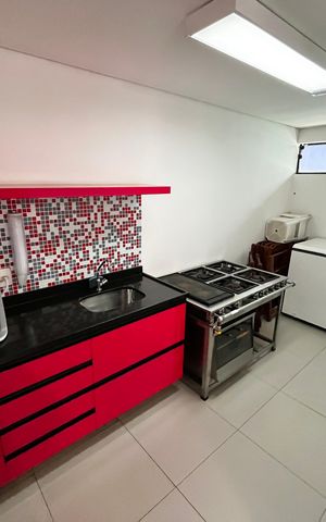 Apartamento à venda com 70m², 1 quarto e 1 vaga Apartamento à venda com 70m², 1 quarto e 1 vagaÁrea comum - Salão de festas Cozinha