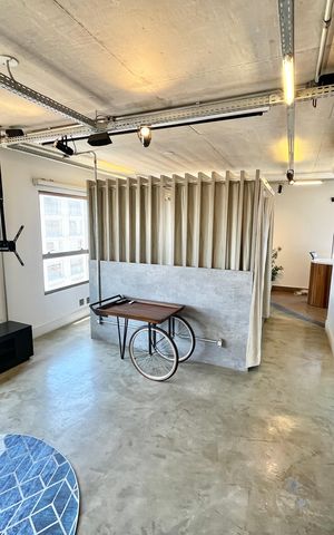 Apartamento à venda com 70m², 1 quarto e 1 vaga Apartamento à venda com 70m², 1 quarto e 1 vagaSala