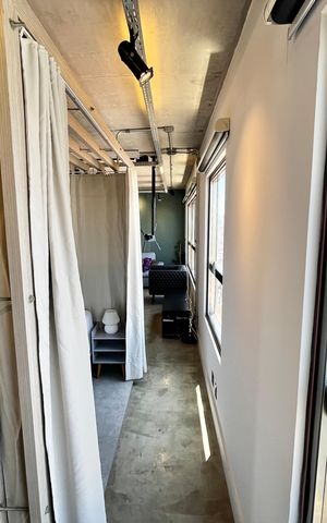 Apartamento à venda com 70m², 1 quarto e 1 vaga Apartamento à venda com 70m², 1 quarto e 1 vagaSala/Quarto