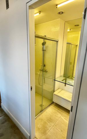 Apartamento à venda com 70m², 1 quarto e 1 vaga Apartamento à venda com 70m², 1 quarto e 1 vagaBanheiro