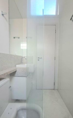 Apartamento à venda com 75m², 2 quartos e 2 vagas Apartamento à venda com 75m², 2 quartos e 2 vagasBanheiro Social