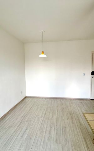 Apartamento à venda com 47m², 2 quartos e sem vaga Apartamento à venda com 47m², 2 quartos e sem vagaSala
