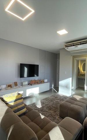 Casa à venda com 183m², 3 quartos e 2 vagas Casa à venda com 183m², 3 quartos e 2 vagasSala