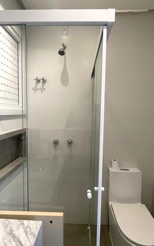 Casa à venda com 183m², 3 quartos e 2 vagas Casa à venda com 183m², 3 quartos e 2 vagasBanheiro social