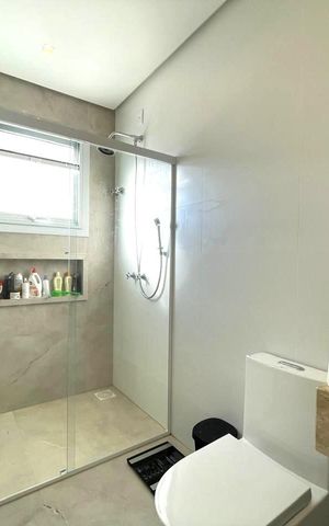 Casa à venda com 183m², 3 quartos e 2 vagas Casa à venda com 183m², 3 quartos e 2 vagasBanheiro da Suíte