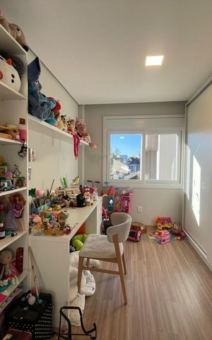 Casa à venda com 183m², 3 quartos e 2 vagas Casa à venda com 183m², 3 quartos e 2 vagasSuíte