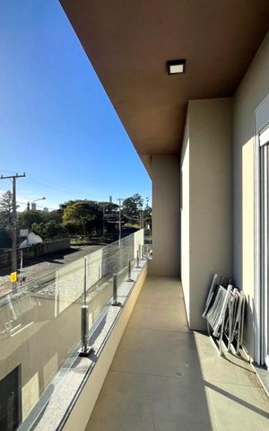 Casa à venda com 183m², 3 quartos e 2 vagas Casa à venda com 183m², 3 quartos e 2 vagasVaranda da Sala
