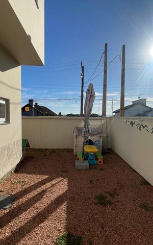 Casa à venda com 183m², 3 quartos e 2 vagas Casa à venda com 183m², 3 quartos e 2 vagasÁrea comum