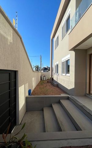 Casa à venda com 183m², 3 quartos e 2 vagas Casa à venda com 183m², 3 quartos e 2 vagasÁrea comum