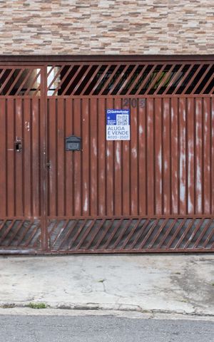 Casa à venda com 125m², 3 quartos e 1 vagaFachada