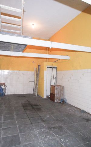 Casa para alugar com 350m², 2 quartos e 2 vagas Casa para alugar com 350m², 2 quartos e 2 vagasGaragem