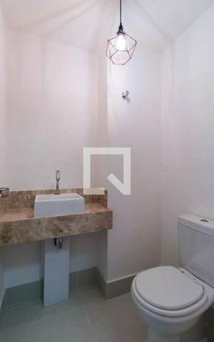 Apartamento à venda com 138m², 3 quartos e 2 vagas Apartamento à venda com 138m², 3 quartos e 2 vagasLavabo