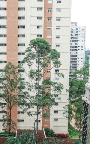 Apartamento à venda com 138m², 3 quartos e 2 vagasVista da Suíte 3