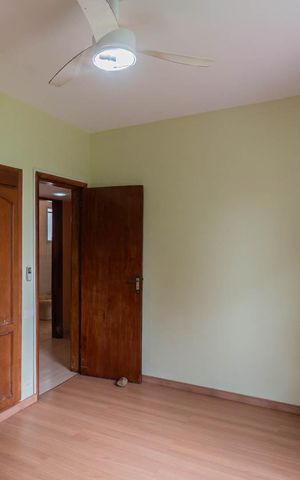 Apartamento à venda com 135m², 3 quartos e 2 vagasQuarto 2