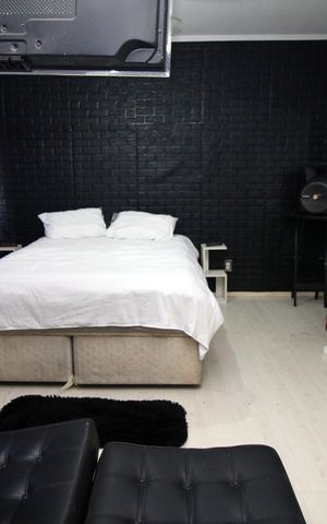 Casa à venda com 500m², 5 quartos e 2 vagasQuarto 2 - Suíte