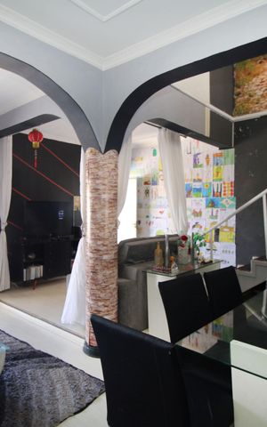 Casa à venda com 500m², 5 quartos e 2 vagasSala