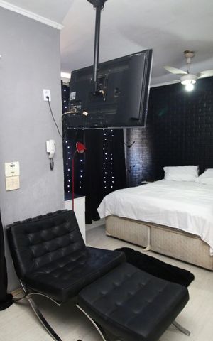Casa à venda com 500m², 5 quartos e 2 vagasQuarto 2 - Suíte