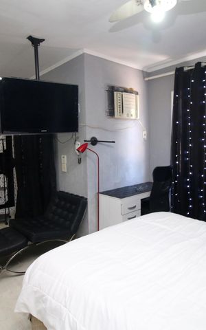 Casa à venda com 500m², 5 quartos e 2 vagasQuarto 2 - Suíte