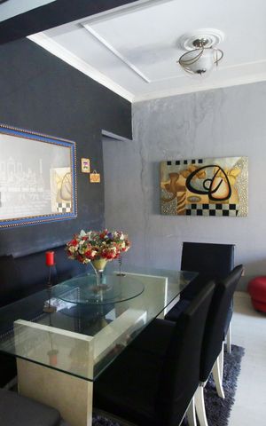 Casa à venda com 500m², 5 quartos e 2 vagasSala