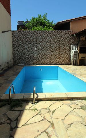 Casa à venda com 500m², 5 quartos e 2 vagasPiscina