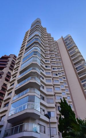 Apartamento para alugar com 200m², 4 quartos e 3 vagasFachada