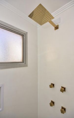 Apartamento para alugar com 200m², 4 quartos e 3 vagasBanheiro Suíte 1