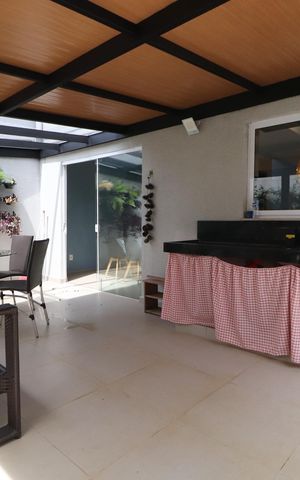 Casa de condomínio para alugar com 82m², 3 quartos e 2 vagasVaranda