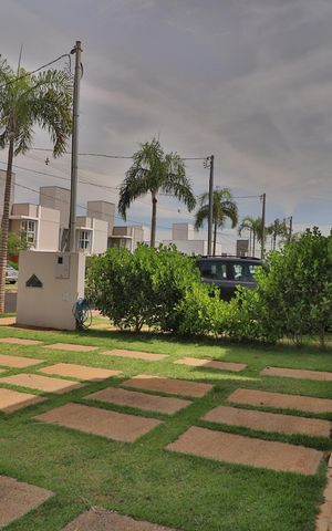 Casa de condomínio para alugar com 82m², 3 quartos e 2 vagasPlaquinha