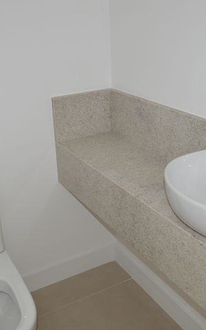 Apartamento à venda com 81m², 2 quartos e 2 vagasLavabo