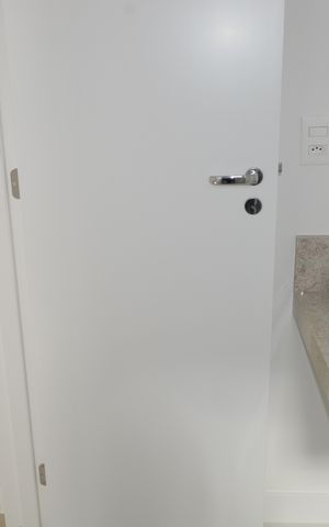 Apartamento à venda com 81m², 2 quartos e 2 vagasBanheiro da Suíte 2
