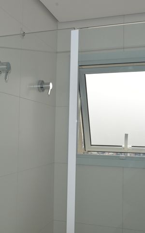 Apartamento à venda com 81m², 2 quartos e 2 vagasBanheiro da Suíte 2