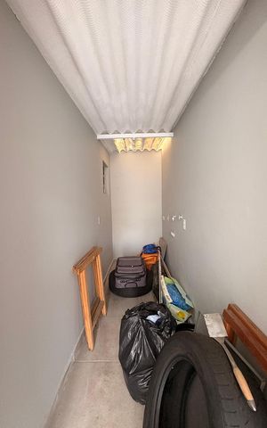 Casa à venda com 149m², 3 quartos e 4 vagas Casa à venda com 149m², 3 quartos e 4 vagasLavanderia