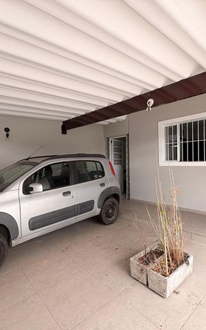 Casa à venda com 149m², 3 quartos e 4 vagas Casa à venda com 149m², 3 quartos e 4 vagasGaragem