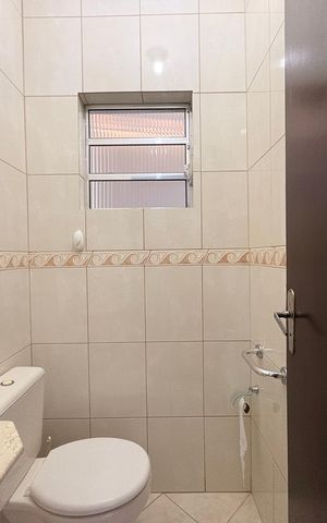 Casa à venda com 149m², 3 quartos e 4 vagas Casa à venda com 149m², 3 quartos e 4 vagasLavabo
