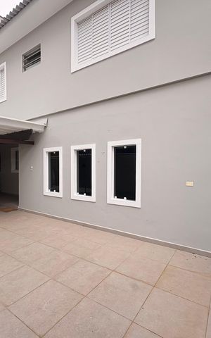 Casa à venda com 149m², 3 quartos e 4 vagas Casa à venda com 149m², 3 quartos e 4 vagasGaragem
