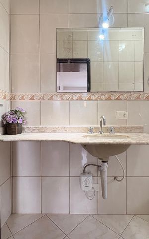 Casa à venda com 149m², 3 quartos e 4 vagas Casa à venda com 149m², 3 quartos e 4 vagasBanheiro da Suíte
