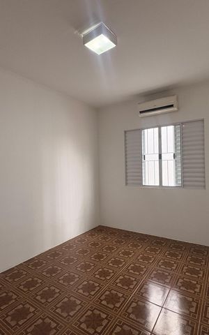 Casa à venda com 149m², 3 quartos e 4 vagas Casa à venda com 149m², 3 quartos e 4 vagasQuarto 1
