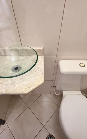 Casa à venda com 149m², 3 quartos e 4 vagas Casa à venda com 149m², 3 quartos e 4 vagasLavabo