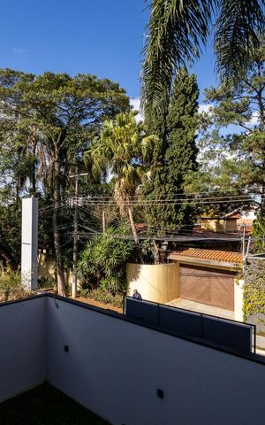 Casa de condomínio à venda com 350m², 4 quartos e 4 vagas Casa de condomínio à venda com 350m², 4 quartos e 4 vagasQuarto 2 - 2 Suíte varanda