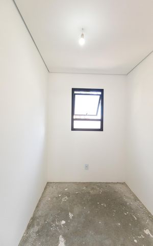 Casa de condomínio à venda com 350m², 4 quartos e 4 vagas Casa de condomínio à venda com 350m², 4 quartos e 4 vagasQuarto 4 - 4 Suíte Closet