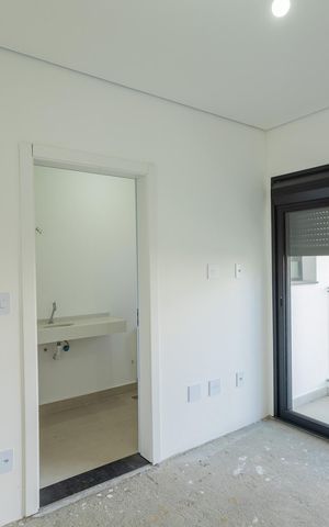 Casa de condomínio à venda com 350m², 4 quartos e 4 vagas Casa de condomínio à venda com 350m², 4 quartos e 4 vagasQuarto 2 - 2 Suíte