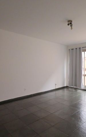 Apartamento para alugar com 93m², 3 quartos e 1 vaga Apartamento para alugar com 93m², 3 quartos e 1 vagaSala