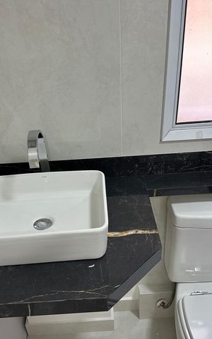 Apartamento à venda com 76m², 2 quartos e 1 vaga Apartamento à venda com 76m², 2 quartos e 1 vagaBanheiro da Suíte