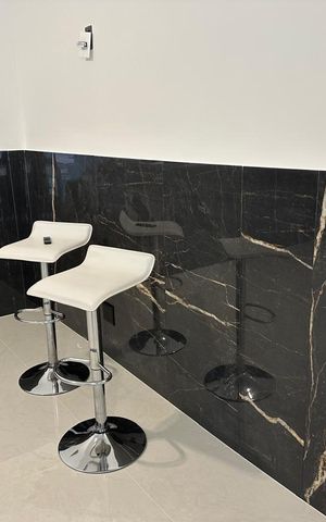 Apartamento à venda com 76m², 2 quartos e 1 vaga Apartamento à venda com 76m², 2 quartos e 1 vagaSala